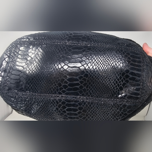 **$OLD*Michael Kors Lilly Black Snakeskin Print Leather Slouchy Hobo Shoulderbag - Picture 8 of 15